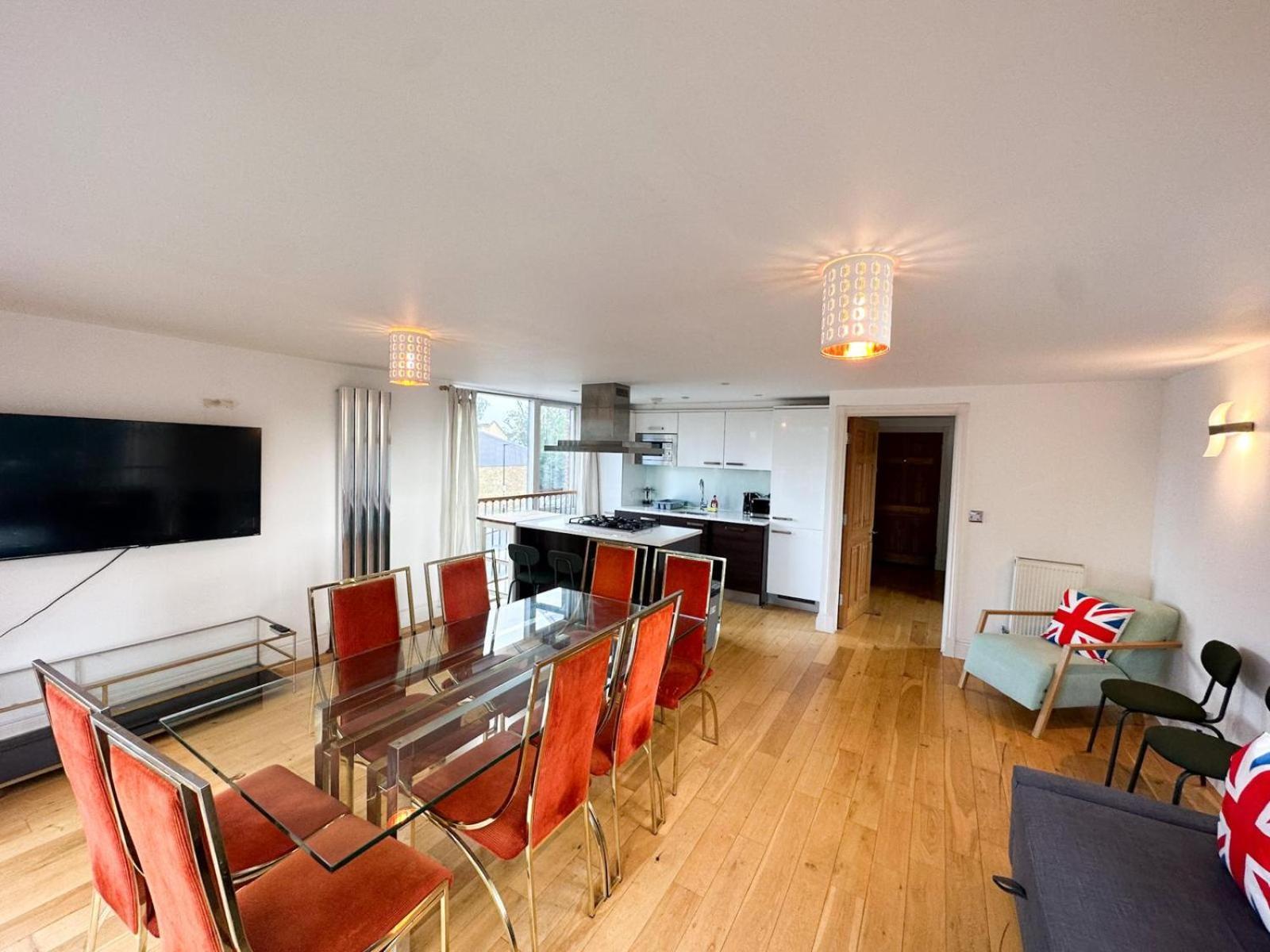 Clapham Court Penthouse * Лондон